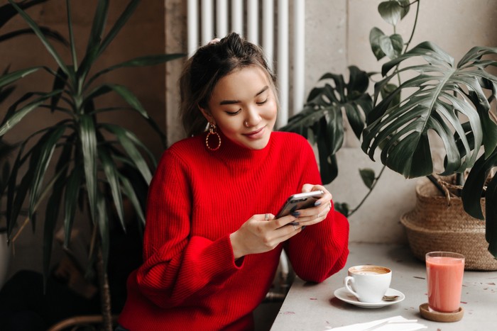 Scroll media sosial tanpa henti/Foto: Freepik.com