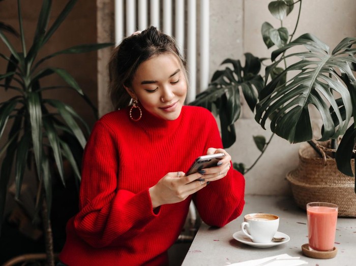 Scroll media sosial tanpa henti/Foto: Freepik.com