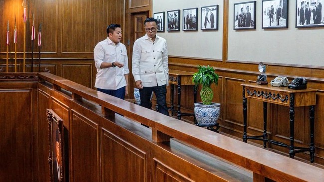 Seskab Teddy Indra Wijaya dan Kepala BP BUMN Dony Oskaria berkomitmen untuk mendukung percepatan pemulihan dampak bencana di sejumlah wilayah di Sumatra.