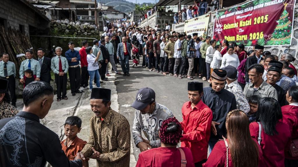 FOTO: Damai Natal di Berbagai Daerah