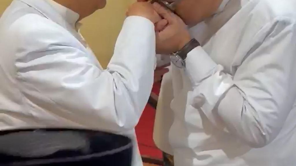 Momen Gus Yahya-Rais Aam PBNU Bertemu dan Sepakat Gelar Muktamar