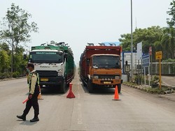 Arus Truk Meningkat, Polisi Berlakukan Contraflow Menuju Pelabuhan Ciwandan