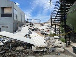 5 Fakta Robohnya Gedung Parkir 2 Lantai di Koja