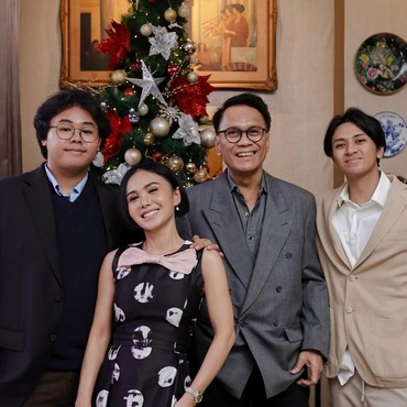 Deretan Momen Hangat Keluarga Artis Beda Agama Saling Toleransi Rayakan Natal 2025