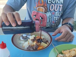 Berdiri 15 Tahun, Sop Pocong di Pati Jadi Favorit Meski Dekat Makam