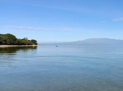 Pantai Nanga Toi, Surga Tersembunyi di Dompu dengan Latar Gunung Tambora