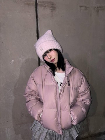 5 Potret Idol K-Pop Tampil Stylish di Musim Dingin, Ada Karina aespa hingga Keonho CORTIS