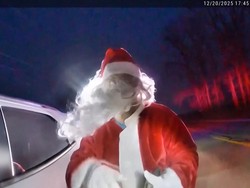 Video: Ketika Santa Claus Kena Razia, Bukan Drama Tapi Penuh Tawa