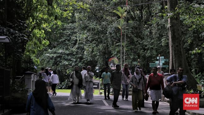 Di daerah berjulukan Kota Hujan ini, banyak tempat wisata yang bisa dikunjungi ketika libur Lebaran. Apalagi, cuaca Bogor juga terbilang masih cukup sejuk.