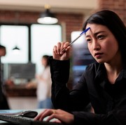 Wajib Upgrade Skill, 10 Pekerjaan yang Rentan Tergantikan AI pada Tahun 2026