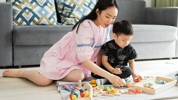 Mendorong minat anak. Orang tua perlu mengetahui apa yang menjadi minat anak dan mendukungnya.