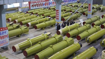 FOTO: Mengintip Pabrik Rudal Korut, Genjot Produksi untuk 2026