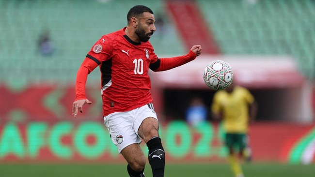 Timnas Mesir dilaporkan mendapatkan denda di Piala Afrika 2025 karena melanggar peraturan turnamen usai menang 2-1 atas Zimbabwe.