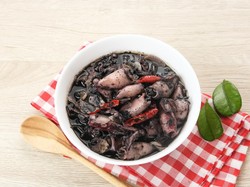 Resep Cumi Hitam yang Empuk Berbumbu Pekat Buat Lauk