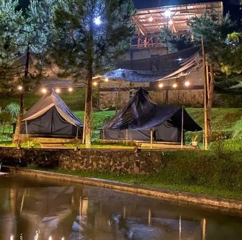 4 Tempat Glamping View Gunung untuk Liburan Tahun Baru Bersama Keluarga