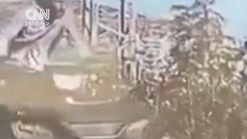 Militer Israel Tabrak Warga Palestina yang Sedang Salat