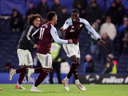 Aston Villa Memang Rajanya Comeback