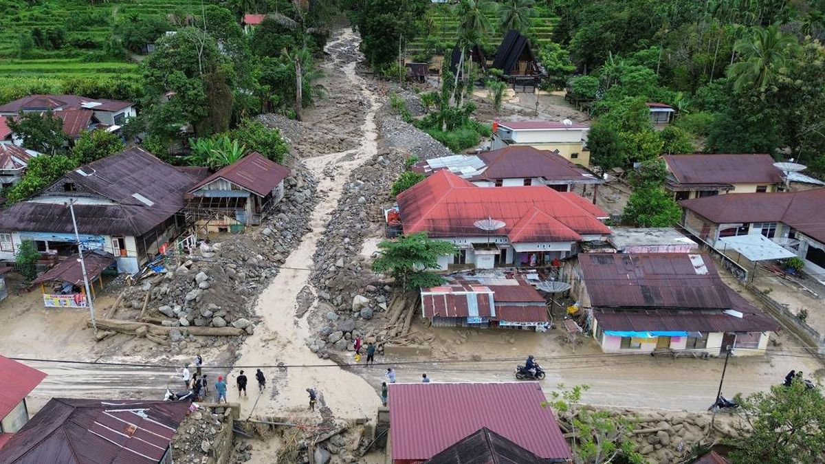 Bencana Agam: 2.823 Warga Masih Mengungsi, 1 Rumah Tertimbun Longsor