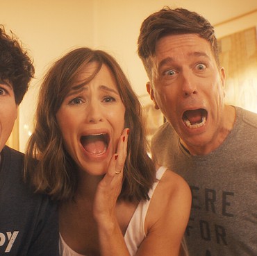 Masih Suasana Libur Nataru, Ini 10 Film Liburan Underrated di Netflix