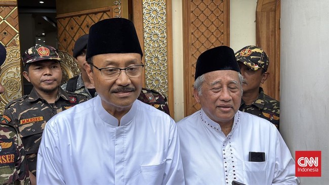 Gus Ipul mengklaim organisasi PBNU kini harmonis setelah konflik. Pertemuan elite di Surabaya sudah selawatan bersama.