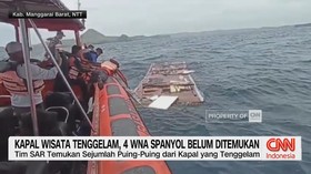 VIDEO: Kapal Wisata Tenggelam, 4 WNA Spanyol Belum Ditemukan