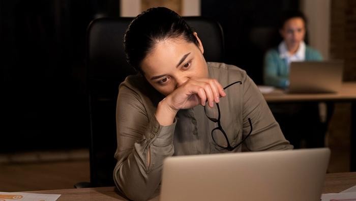 6 Tips Tetap Sehat Saat Kerja Shift Malam