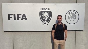 Liputan Olahraga CNN Sport : 3 Asisten yang Berpeluang Diajak Herdman Latih Timnas Indonesia