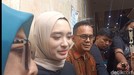Inara Rusli ditemui di Polda Metro Jaya&comma; Senin &lpar;29&sol;12&sol;2025&rpar;&period;