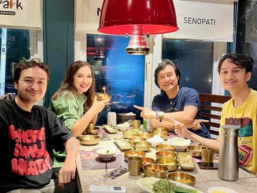 Ira Wibowo Bersyukur Banyak Kejutan di Ulang Tahun ke-58