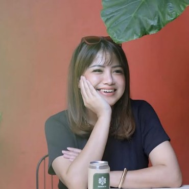 Berat Badan Turun Drastis, Wina Natalia Bikin Pangling di Usia 49 Tahun