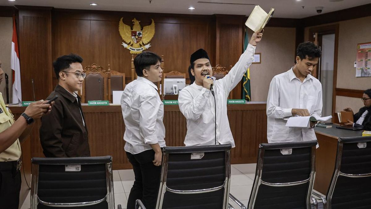 Delpedro dkk Ancam Mogok Makan