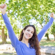 Susah Diprediksi! Ini 5 Zodiak yang Dikenal Paling Spontan