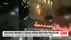 VIDEO: Kebakaran Ornamen di Gedung Sarinah Bikin Panik Pengunjung