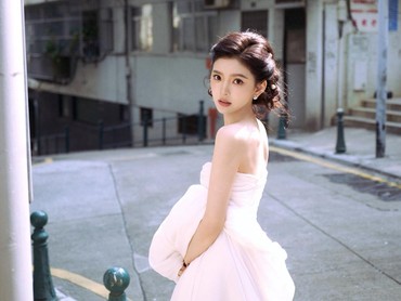 Bikin Fans Khawatir, Zhang Ruonan Hanya Muat Pakai Baju Anak-anak gegara Diet Ekstrem