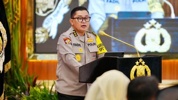 Indonesian Police Dismiss Security Fears Over High Mall Fences