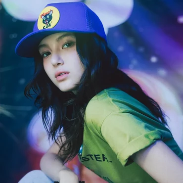 ADOR Tuntut Ganti Rugi Rp500 M usai Pecat Danielle dari NewJeans