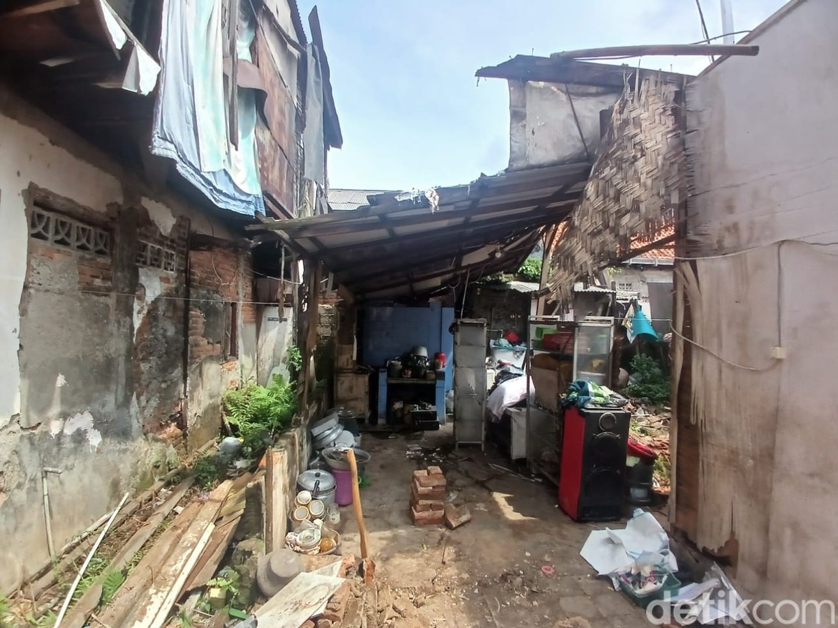Kondisi rumah Diding Boneng di kawasan Mantaraman Dalam&comma; Menteng&comma; Jakarta Pusat&comma; Selasa &lpar;30&sol;12&sol;2025&rpar;&period;