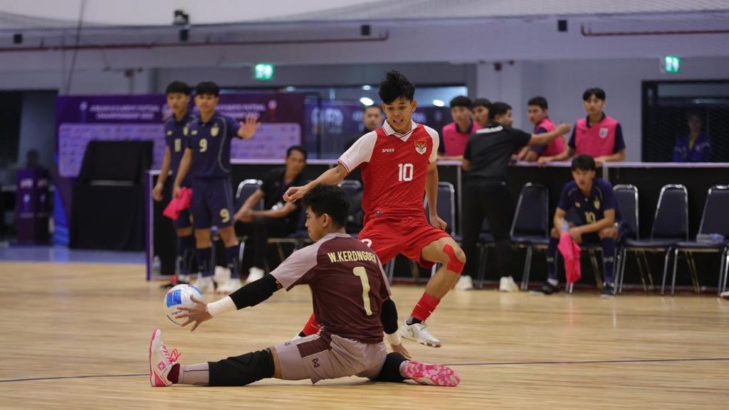FOTO: Indonesia Runner Up AFF Futsal U-19, Tangis Pecah di Final