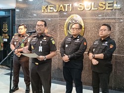 Eks Pj Gubernur Sulsel Bahtiar Dicekal ke Luar Negeri Imbas Kasus Korupsi Nanas