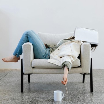 Lelah Kejar Deadline di Akhir Tahun? Ahli Bongkar 3 Tips Cara Atasi Stres yang Kamu Alami