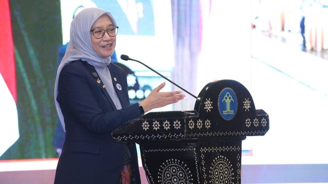 Menpan RB Rini Widyantini bertemu dengan Menkeu Purbaya kemarin (29/12). Salah satu agenda pembahasan mereka adalah usulan kenaikan gaji PNS.