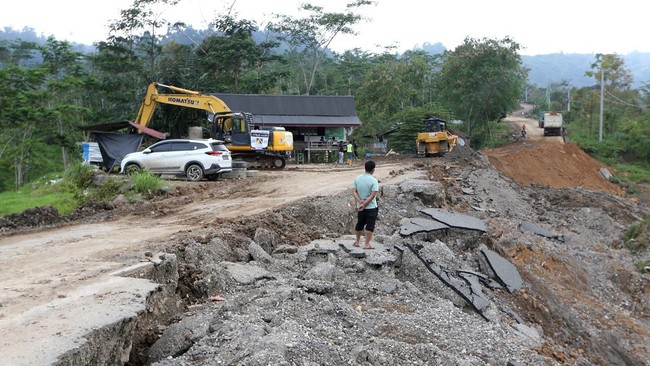 Bupati Aceh Utara Ismail Jalil curhat setelah Presiden Prabowo Subianto belum pernah menunjungi wilayah Aceh Utara sejak bencana banjir dan longsor.
