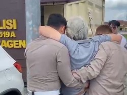 Aksi Sigap Polisi Selamatkan Pengemudi yang Serangan Jantung di Sragen Jateng