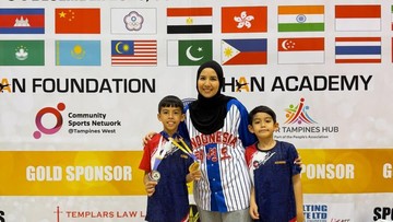 Gosip Terkini Selebriti Insertlive : Bangganya Tya Ariestya Usai Kedua Putra Juara Taekwondo Tingkat Internasional