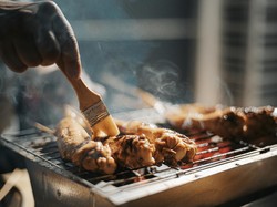 Tips Biar Tak Kalap Makan di Malam Tahun Baru, Godaan Banyak tapi Tetap Bisa Dikontrol