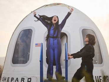 Amanda Nguyen Astronot Vietnam Depresi Usai Misi Luar Angkasa Bareng Katy Perry