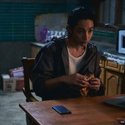 Simak Gaya Aktor Korea Lee Soo Hyuk Jadi Villain di Film 'Sister' yang Segera Tayang