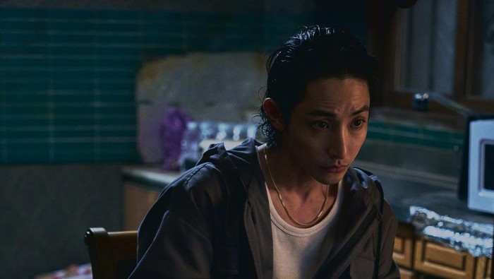 Simak Gaya Aktor Korea Lee Soo Hyuk Jadi Villain di Film 'Sister' yang Segera Tayang