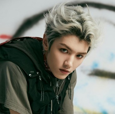 Ling Chao ONER Tuai Kontroversi Usai Jambak-Banting HP Fans di Bandara