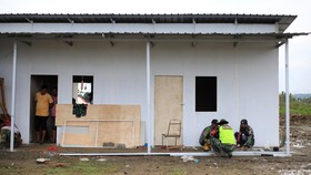 PLN Gratiskan Listrik Huntara Korban Banjir Sumatra Selama 6 Bulan